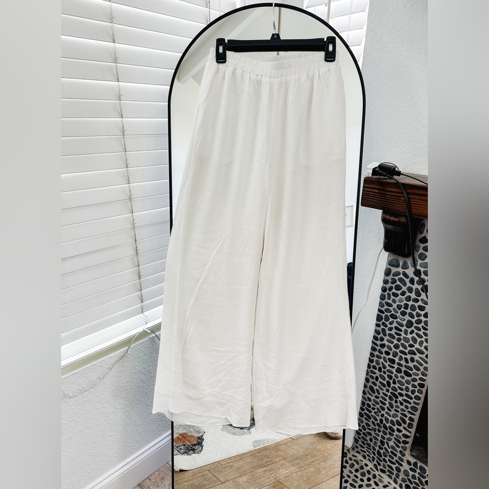 White bohemian pants